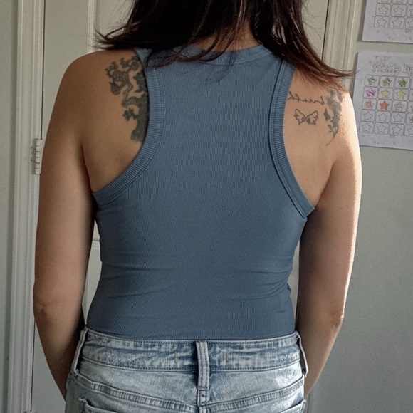 Solid Green Ribbed Fitted Tank Top - Picture 6 of 6